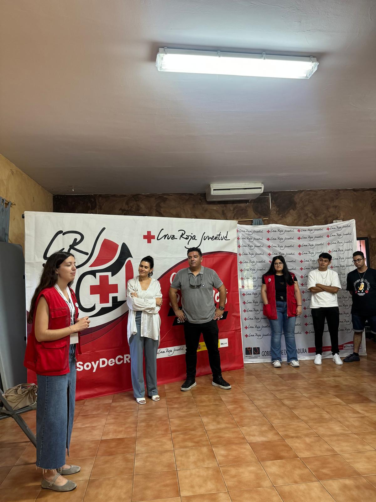 Image 4 of article La directora del Instituto de la Juventud reivindica el voluntariado en la convivencia VeranEx de Cruz Roja Juventud