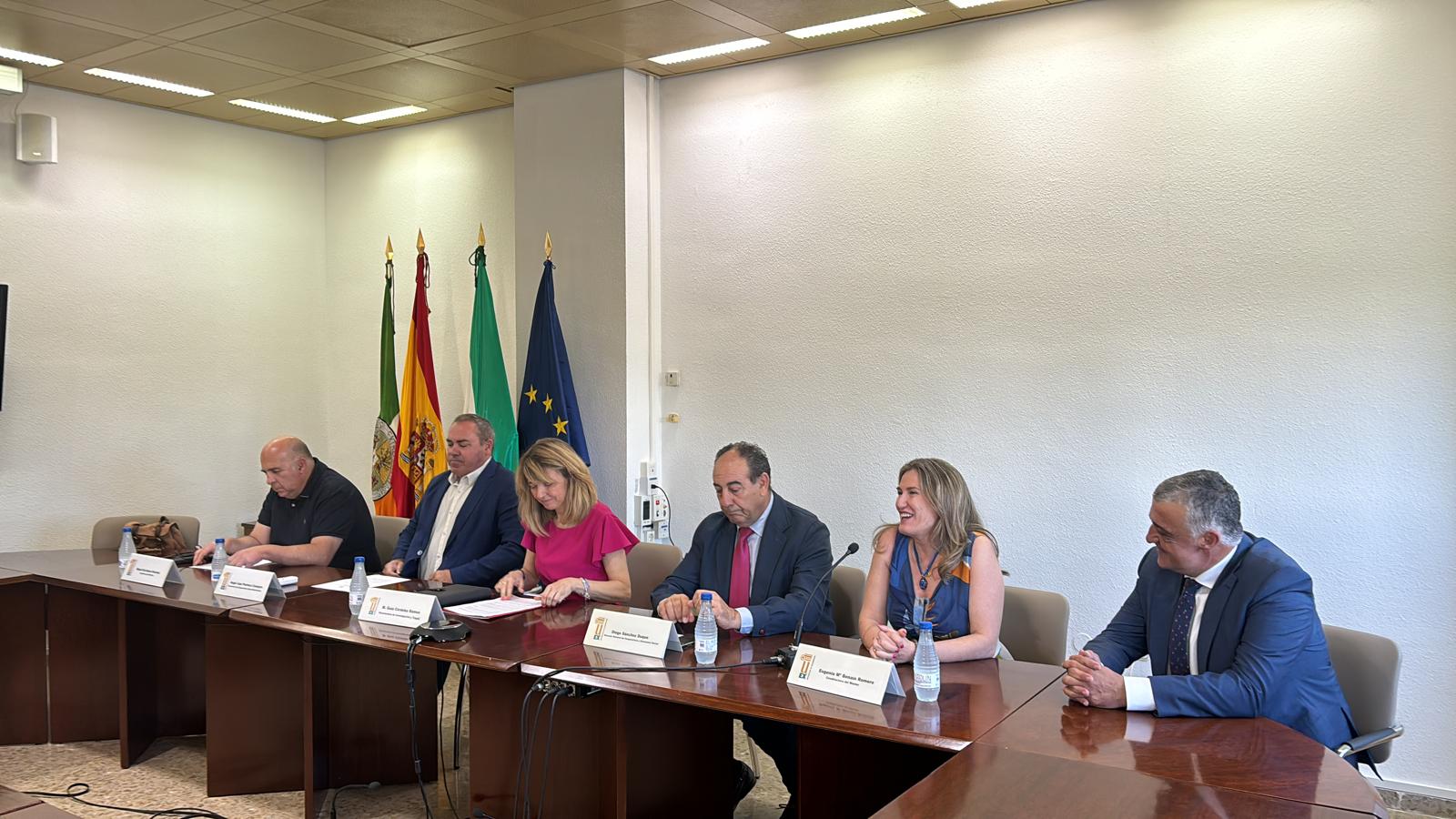 Image 4 of article La Junta y la Universidad de Extremadura potencian el sector cooperativo a través de un máster
