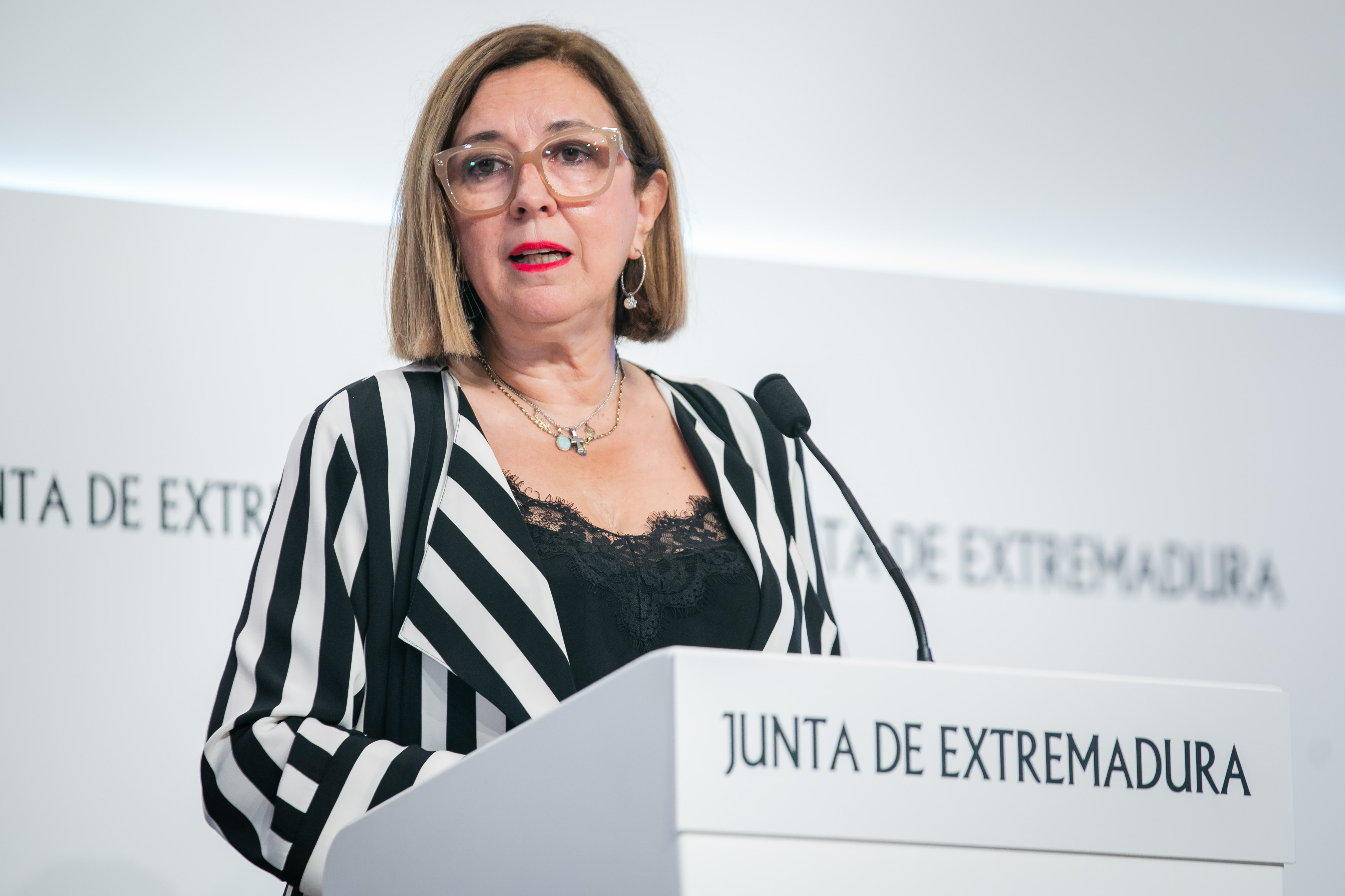 La consejera de Agricultura, Ganadería y Desarrollo Sostenible, Mercedes Morán, durante la rueda de prensa.