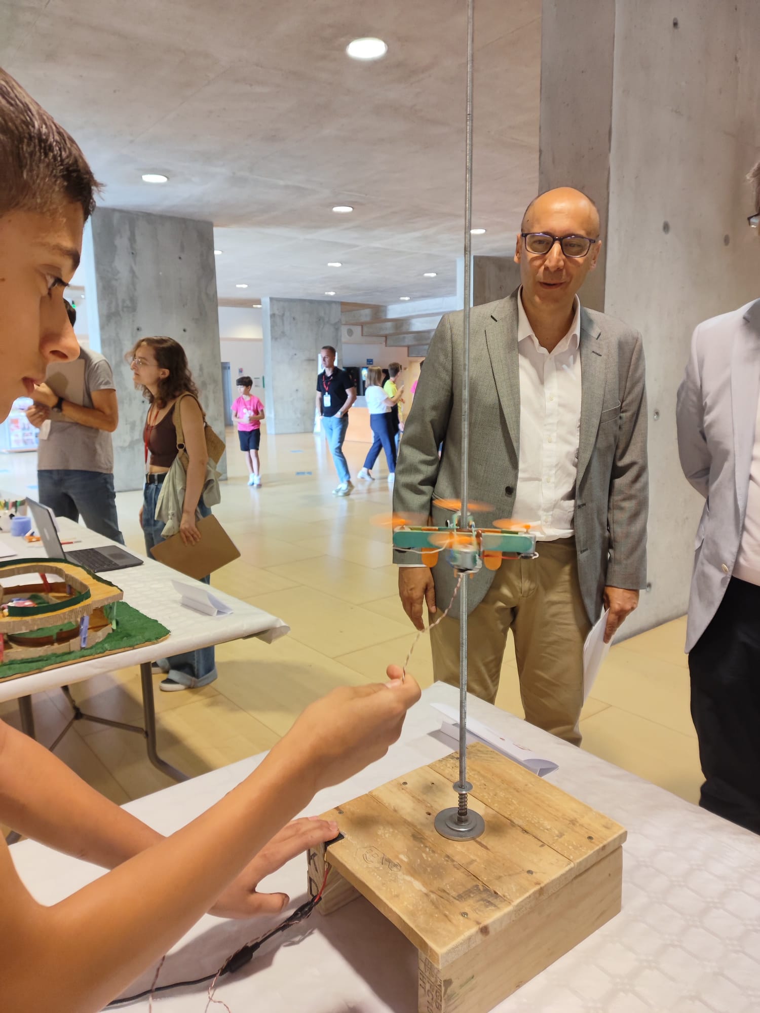  X Feria de Ciencias de la Escuela Municipal de Jóvenes Científicos