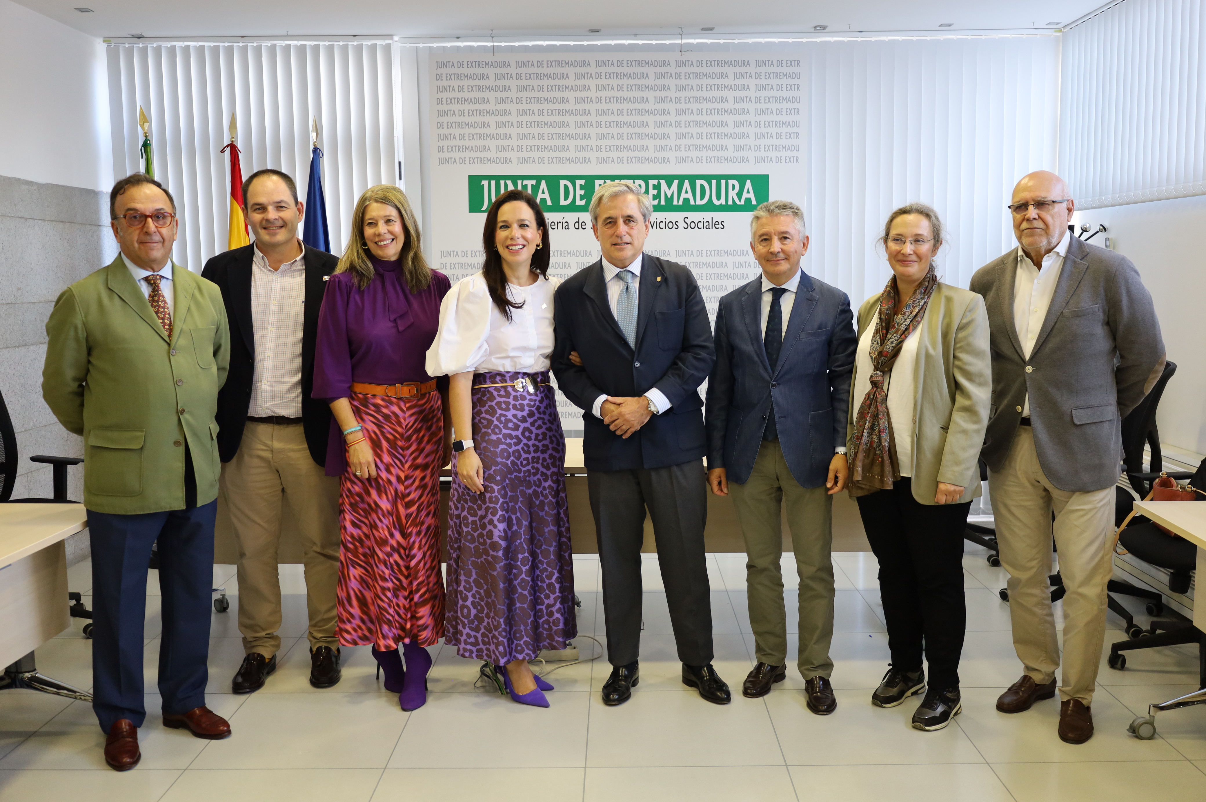 Consejeros, representantes de Salud Pública y de representantes del sector