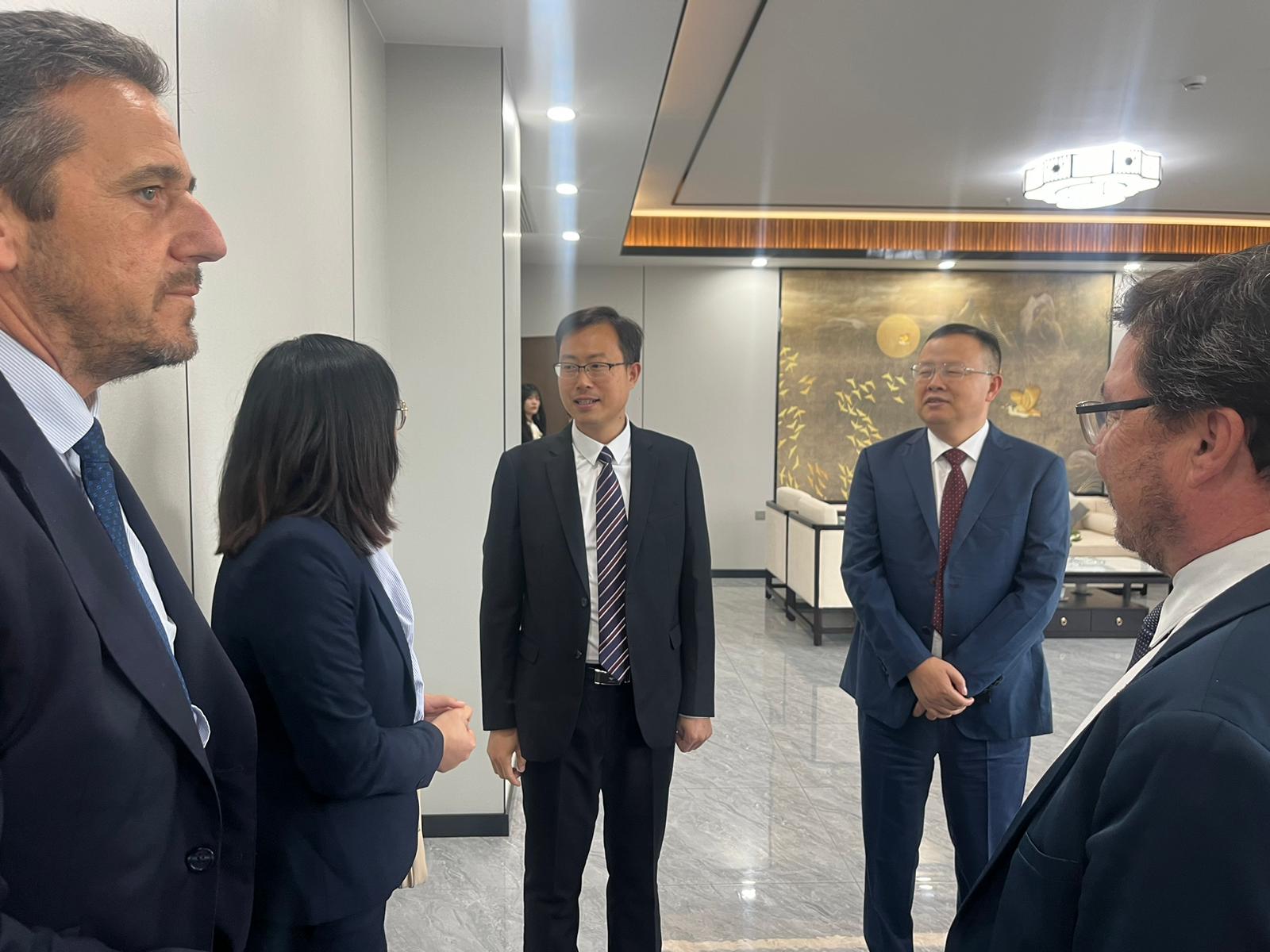 Visita las instalaciones de Hunan Yunen Technology en Guiyang.