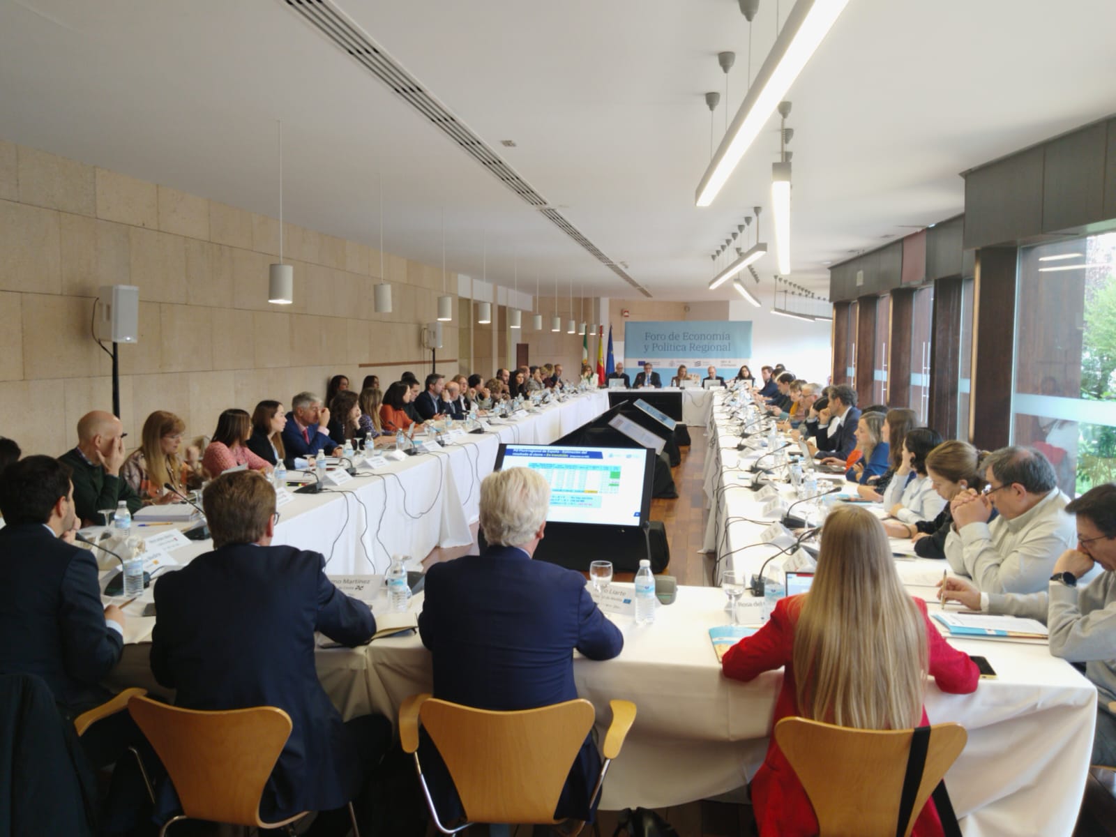 Reunión del Foro de Economía