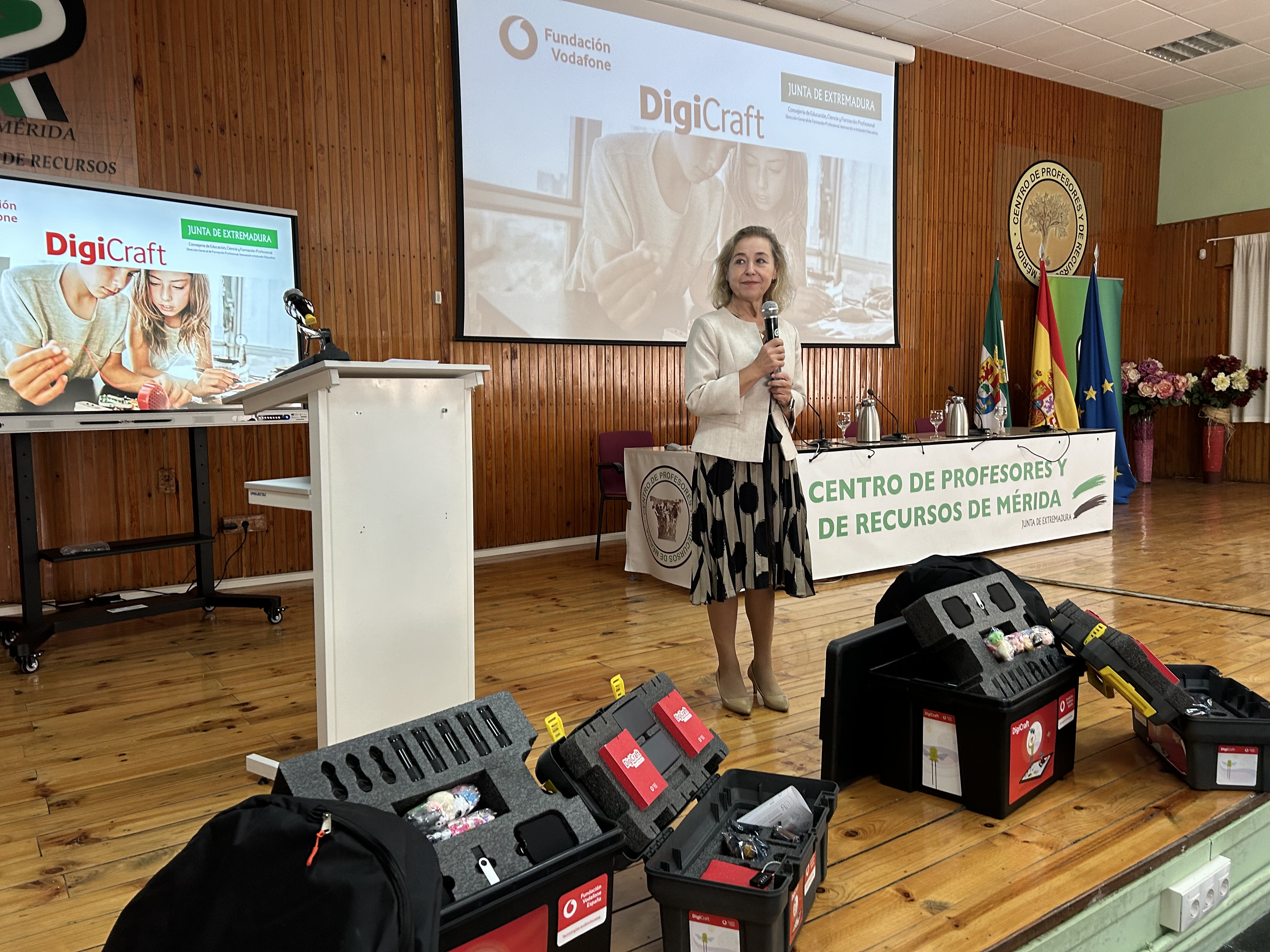 La consejera de Educación, María Mercedes Vaquera, durante el acto.