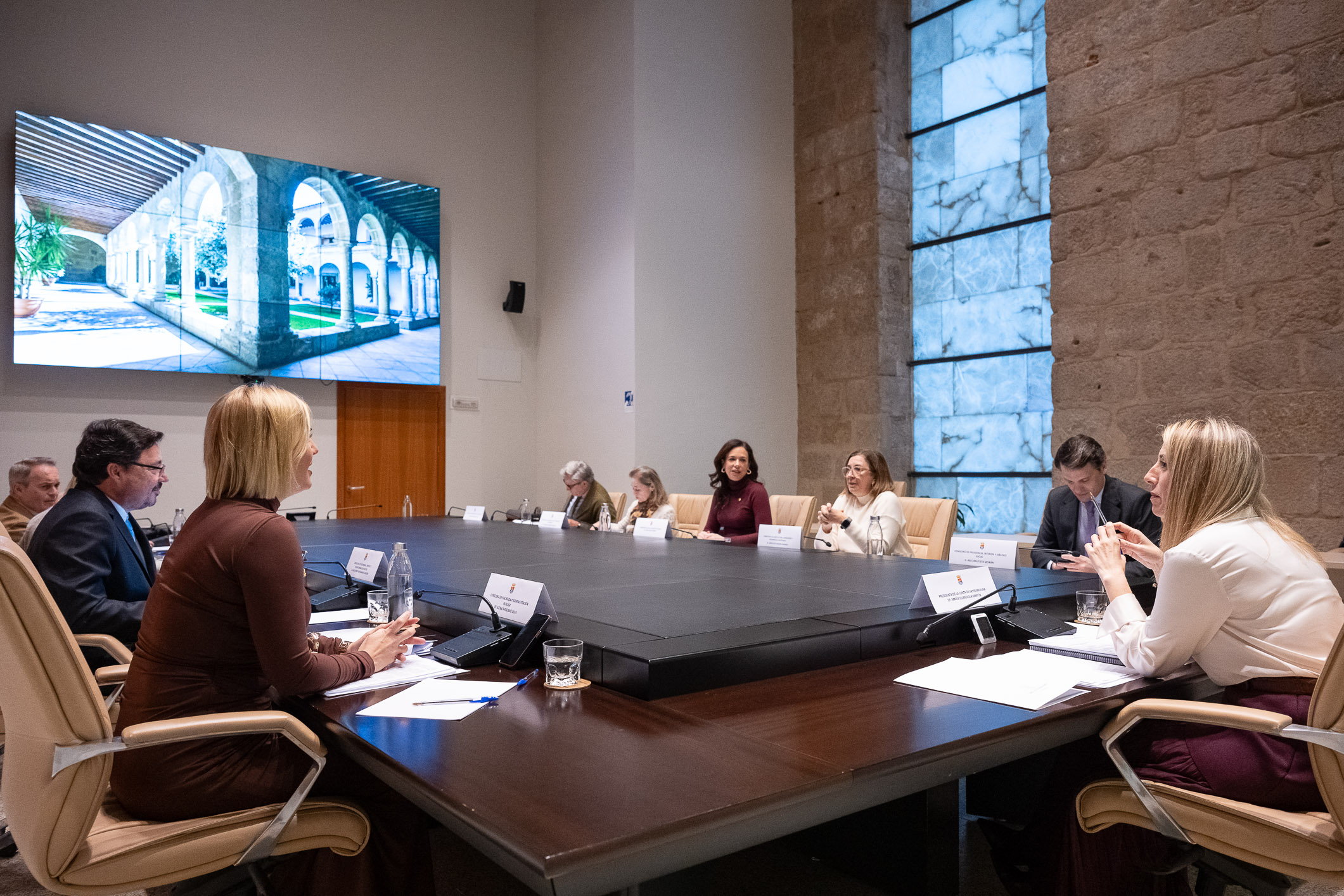 Foto de El Consejo de Gobierno aprueba una ayuda de 5.400 euros para huérfanos de víctimas de la violencia machista