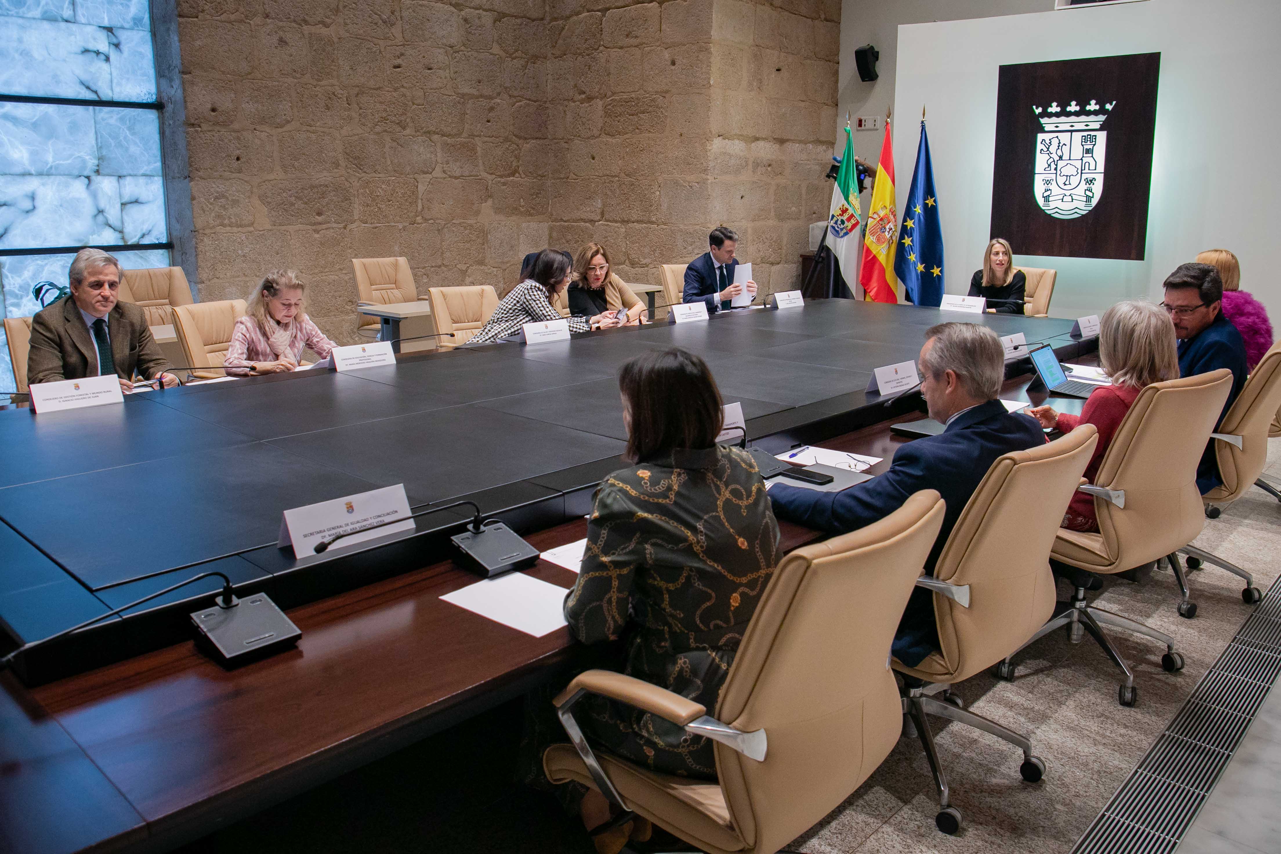 Image 0 of article La Junta de Extremadura anuncia un nuevo decreto de ayudas a autónomos con una inversión de 50 millones de euros