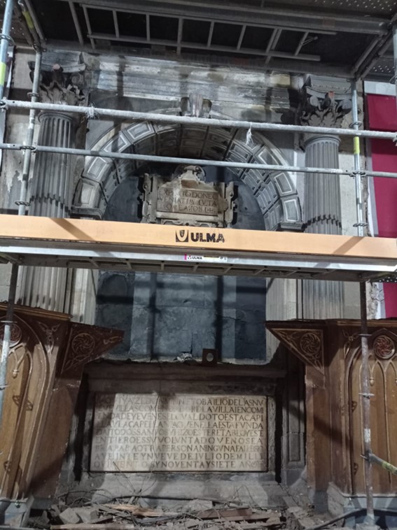Image 1 of article La Junta invierte 36.000 euros en la restauración del Mausoleo de Fray Martín Nieto de la Iglesia de Santo Domingo, de Plasencia