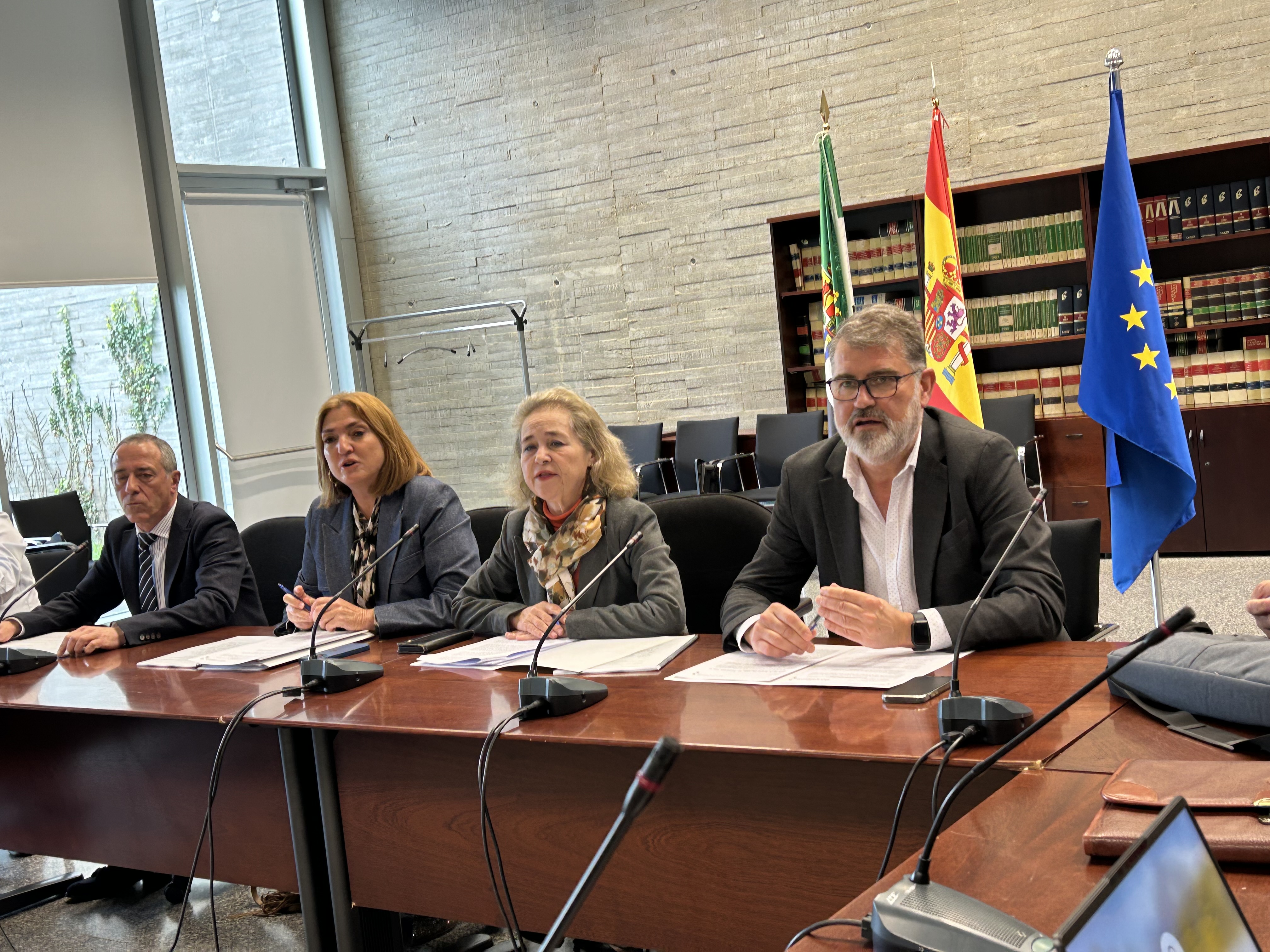 Foto de La consejera de Educación preside el Pleno del Observatorio para la Convivencia Escolar